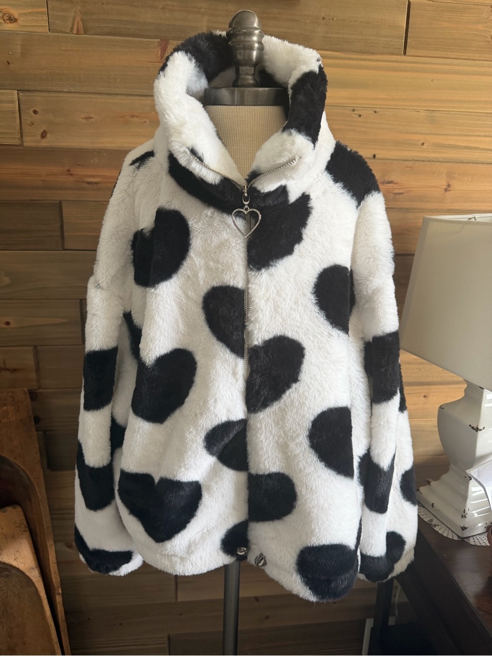Heart-Print Plush Puffer Jacket - Black & White